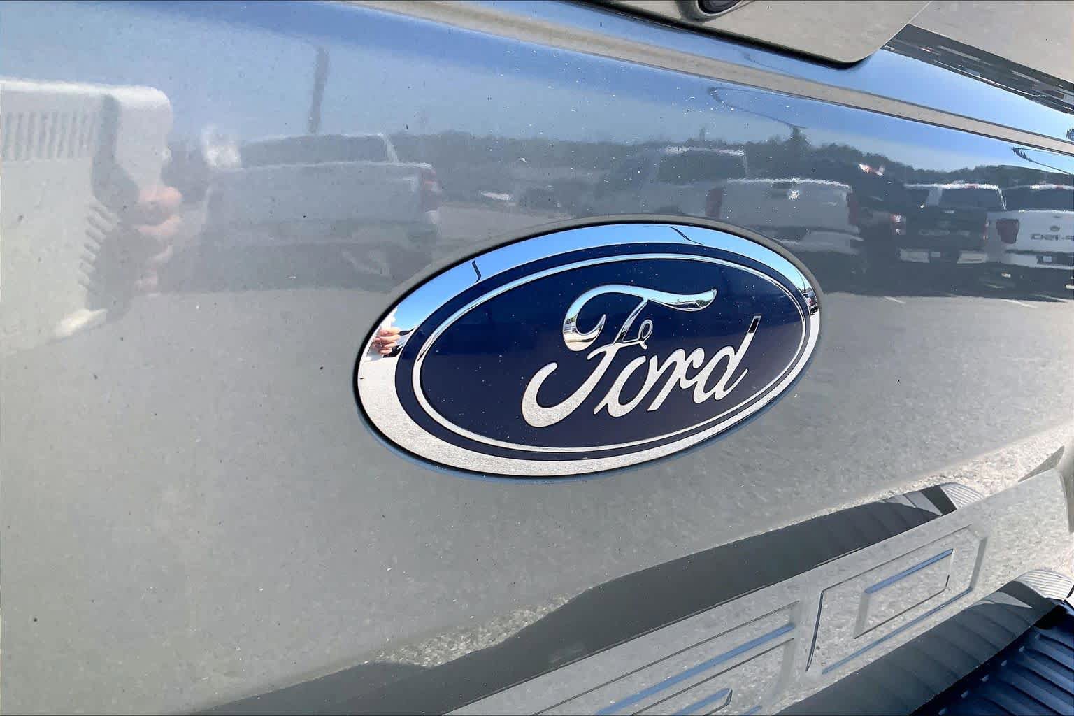 Used 2020 Ford F150 Lariat w/ Trailer Tow Package RWD image 48