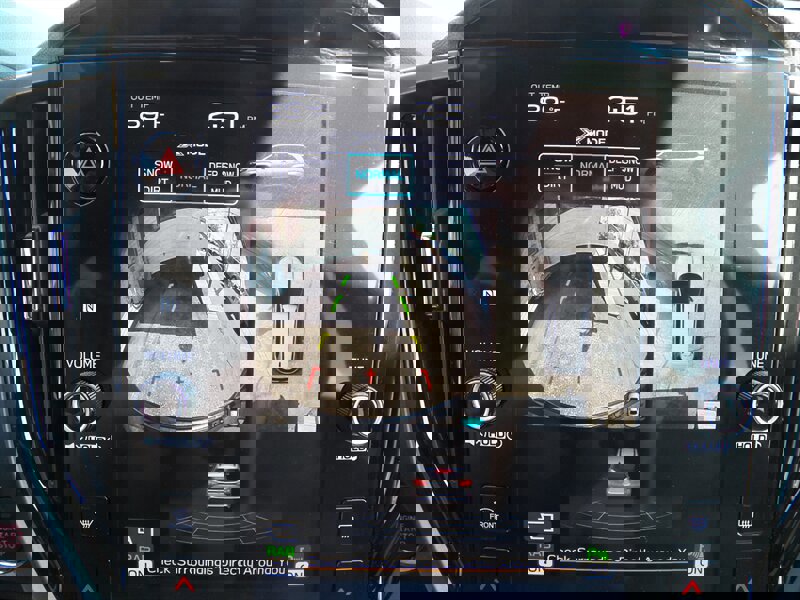 Used 2025 Subaru Forester Touring w/ Popular Package - Touring AWD/4WD image 24