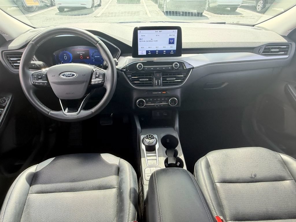 Used 2022 Ford Escape Titanium AWD/4WD image 13