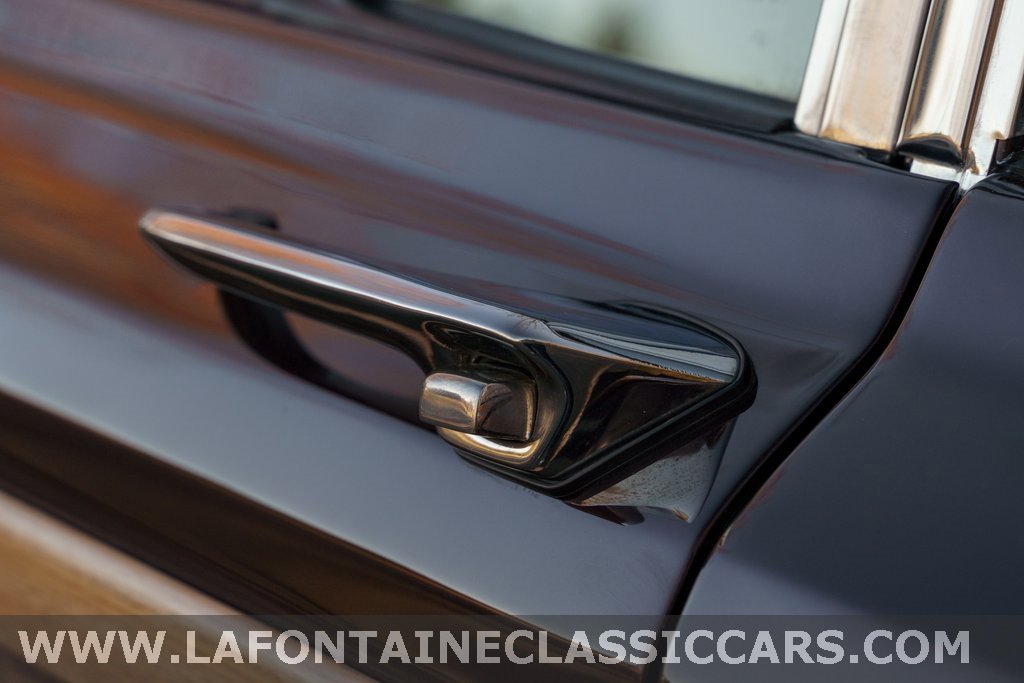 Used 1991 Jeep Grand Wagoneer Base image 33