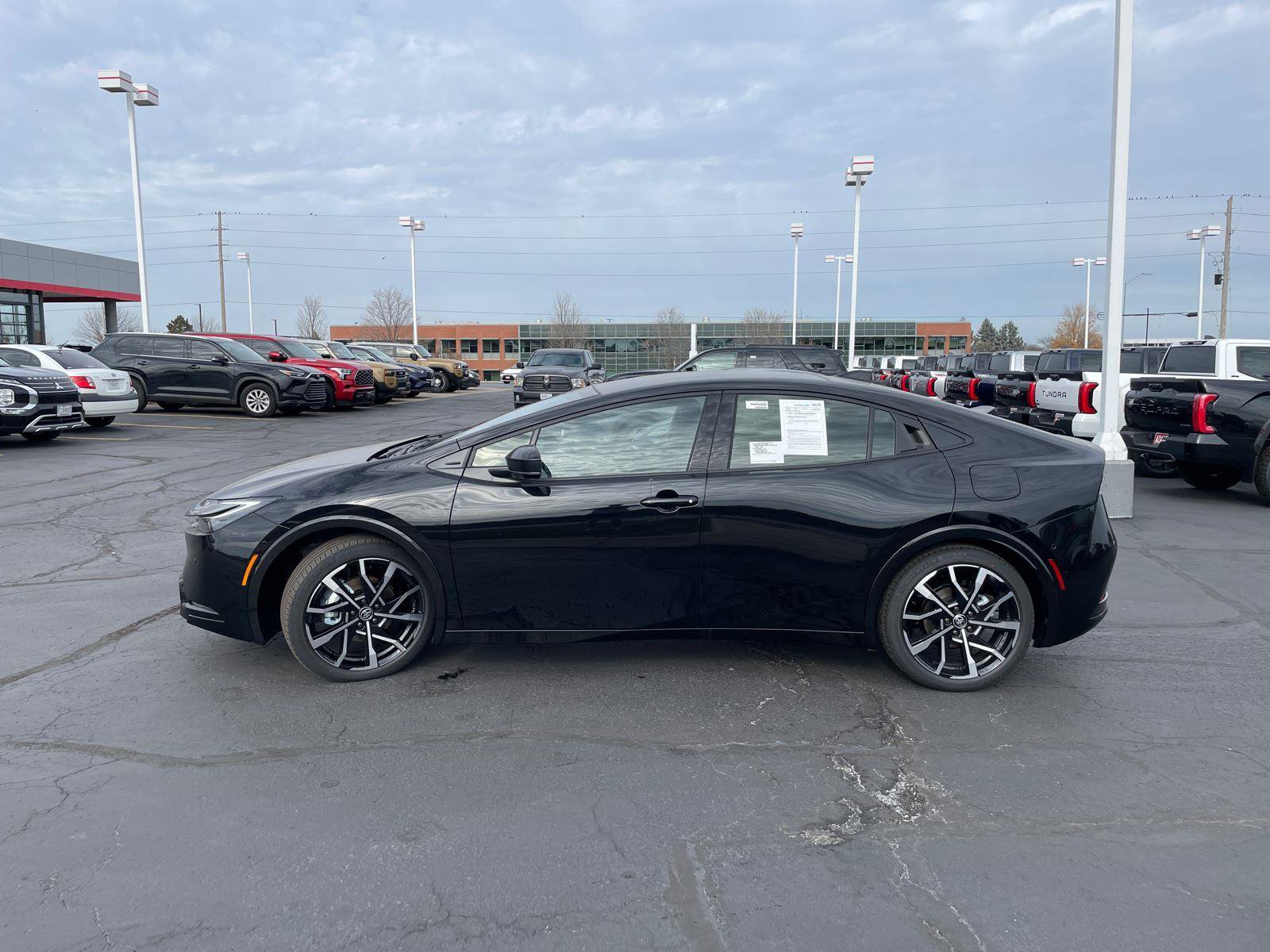 Used 2026 Toyota Prius XSE Premium w/ Limited Premium Package image 4