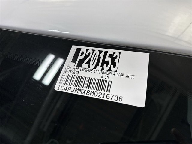 Used 2021 Jeep Cherokee Latitude Lux w/ Sun & Sound Group image 31