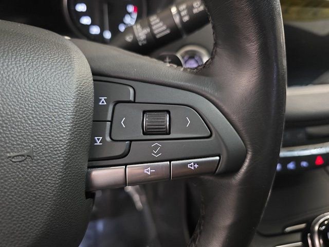 Used 2022 Cadillac XT4 Premium Luxury w/ Technology Package image 19