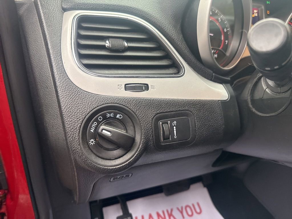 Used 2020 Dodge Journey SE image 15