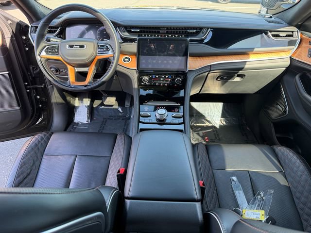 Used 2024 Jeep Grand Cherokee Summit image 29