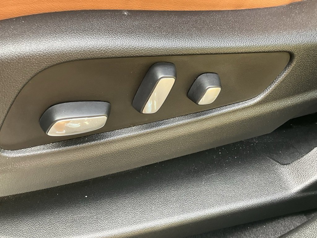 Used 2020 Cadillac XT5 Premium Luxury image 19