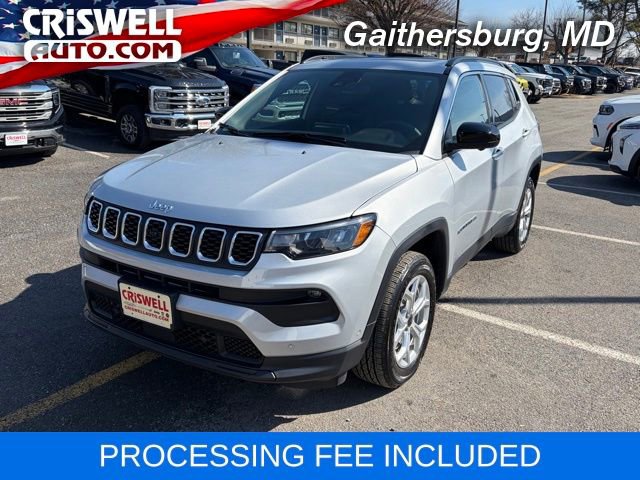 Used 2025 Jeep Compass Latitude w/ Sun & Sound Group image 1