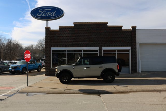 New 2025 Ford Bronco Big Bend w/ Black Diamond Package image 1