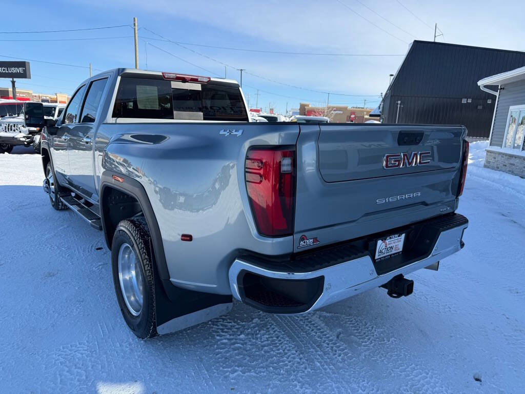 Used 2024 GMC Sierra 3500 SLT w/ SLT Premium Package image 3