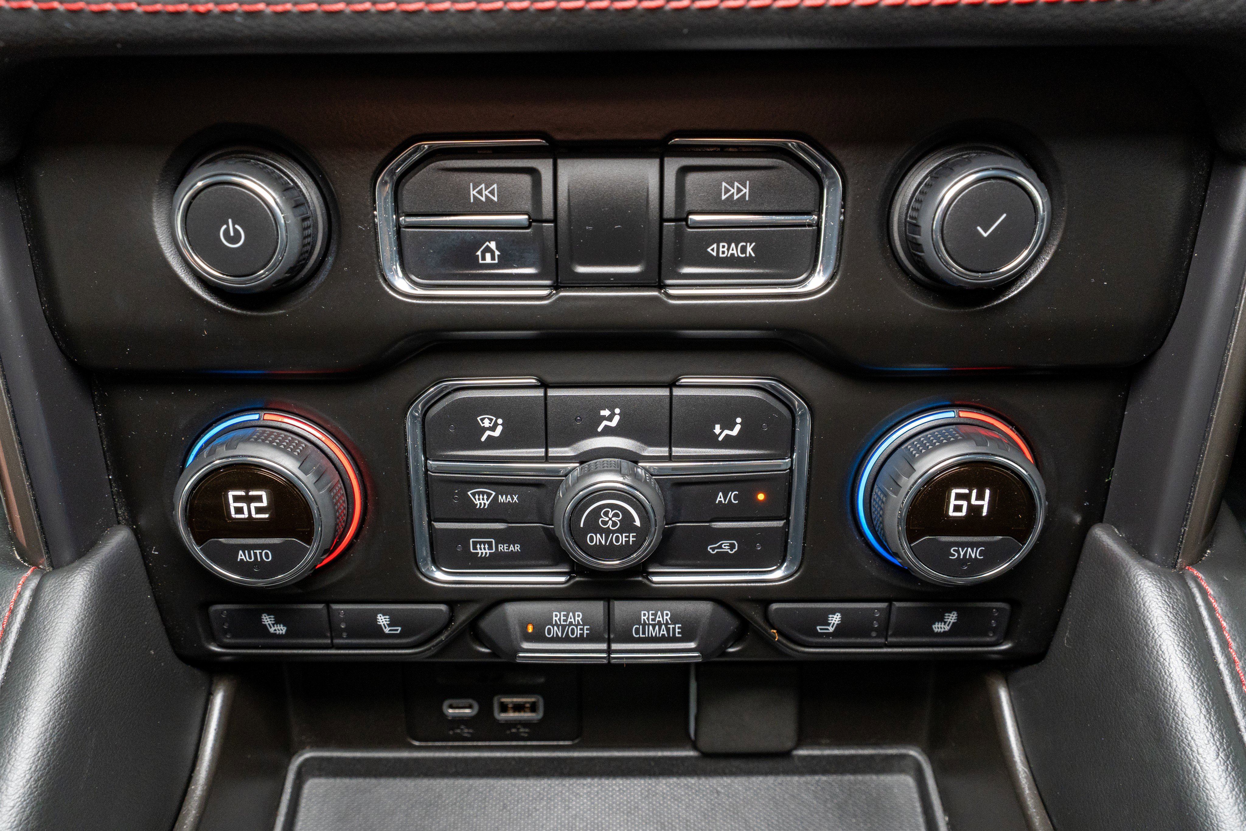 Used 2021 Chevrolet Tahoe RST w/ Luxury Package image 21