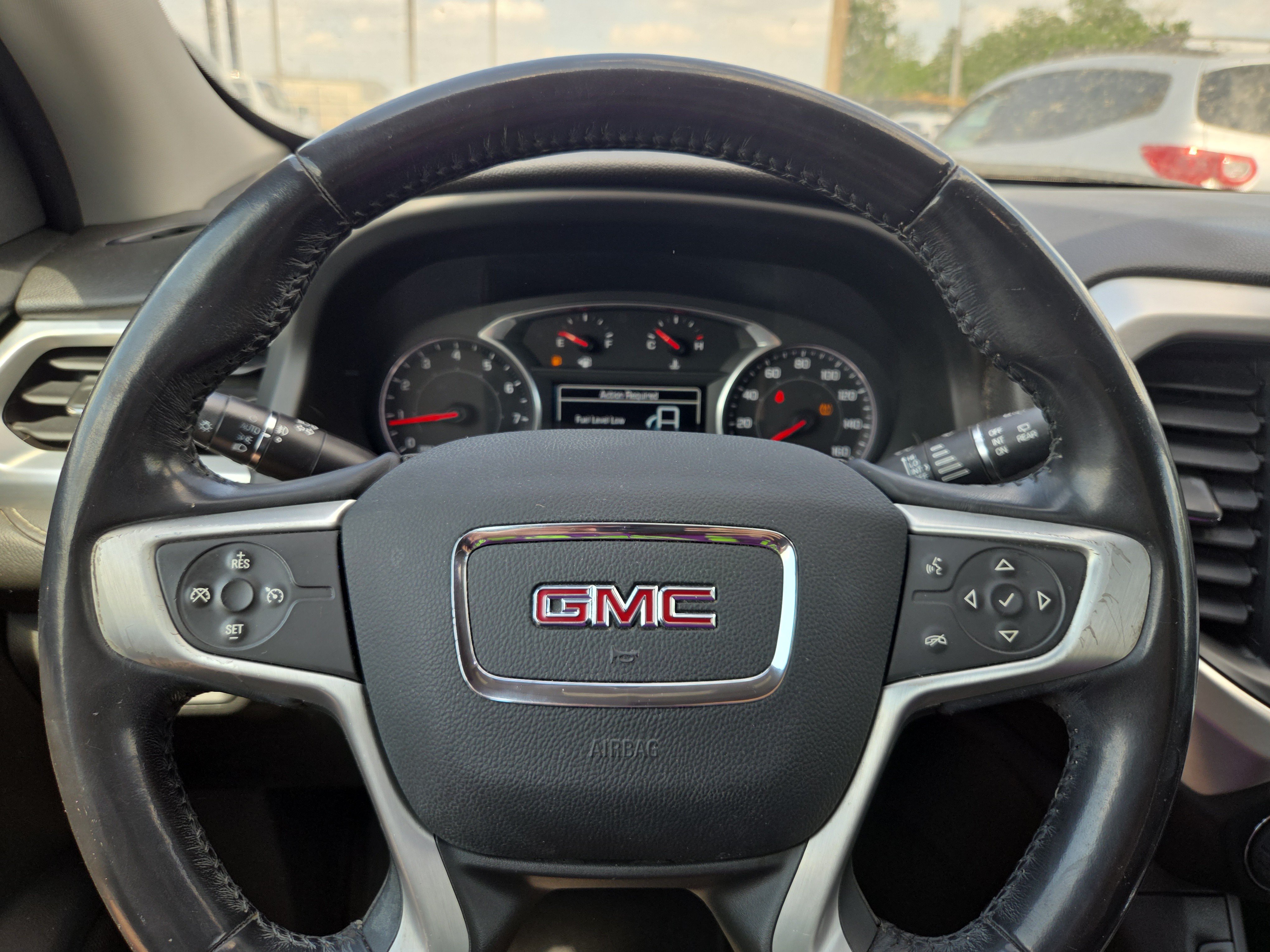 Used 2018 GMC Acadia SLT AWD/4WD image 16