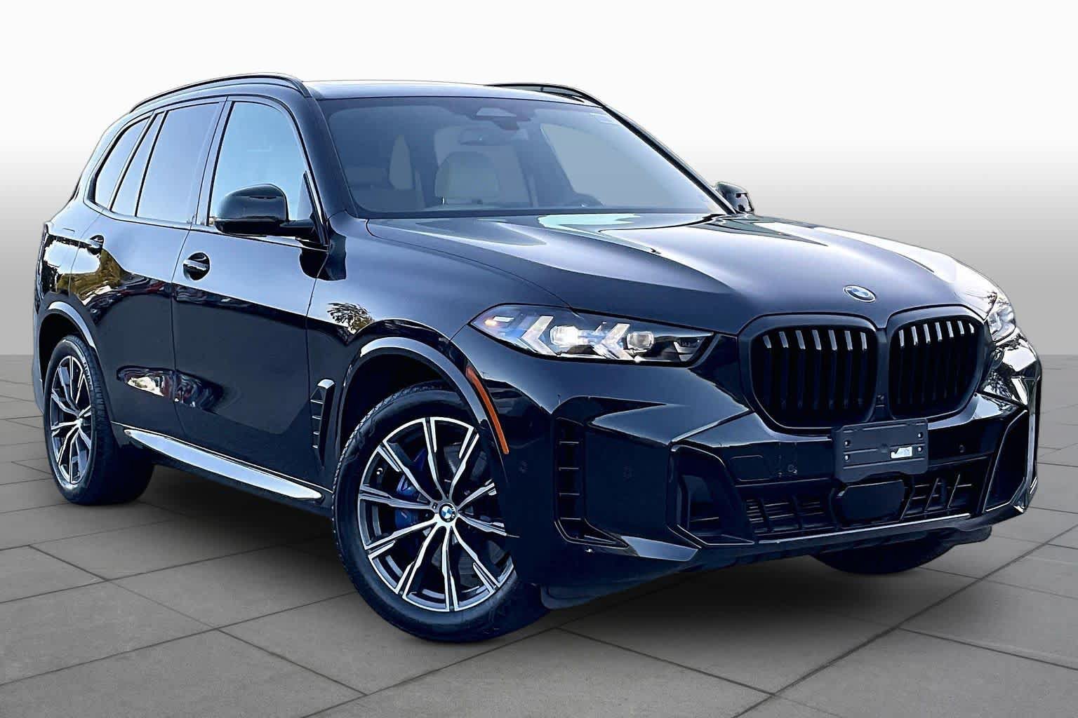 Used 2024 BMW X5 xDrive40i w/ M Sport Package AWD/4WD image 2