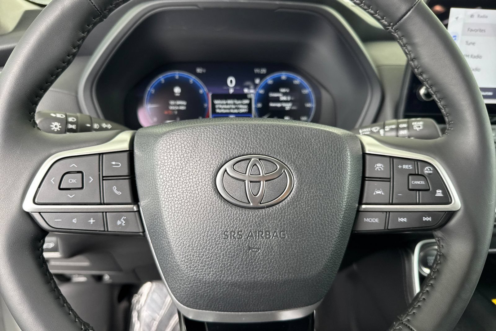 Certified 2026 Toyota Grand Highlander AWD image 31