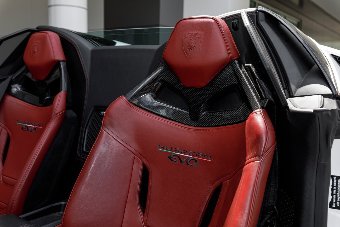 Used 2021 Lamborghini Huracan EVO image 25
