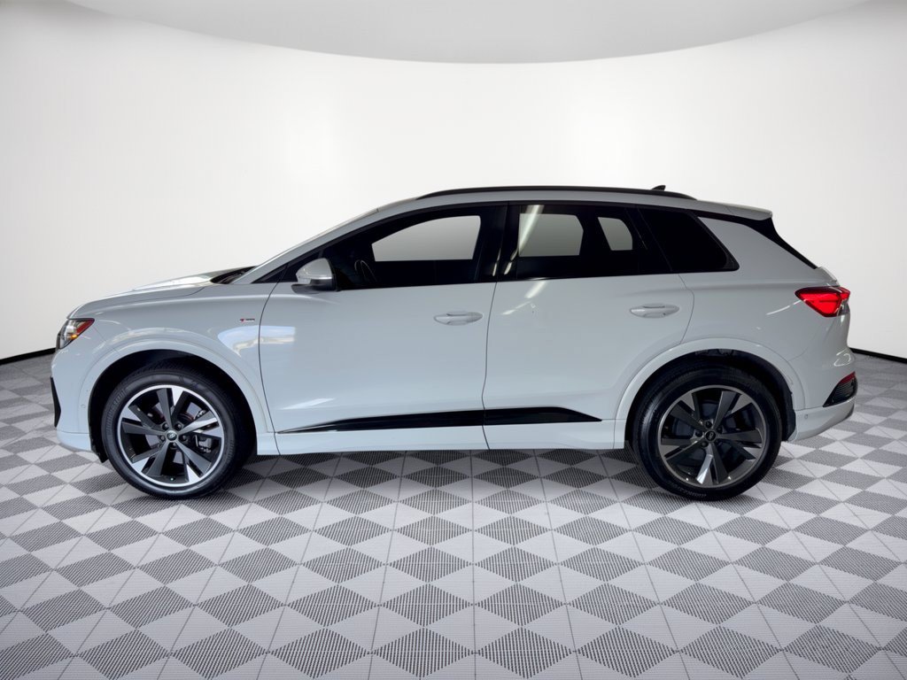 Used 2024 Audi Q4 e-tron Premium Plus AWD/4WD image 2