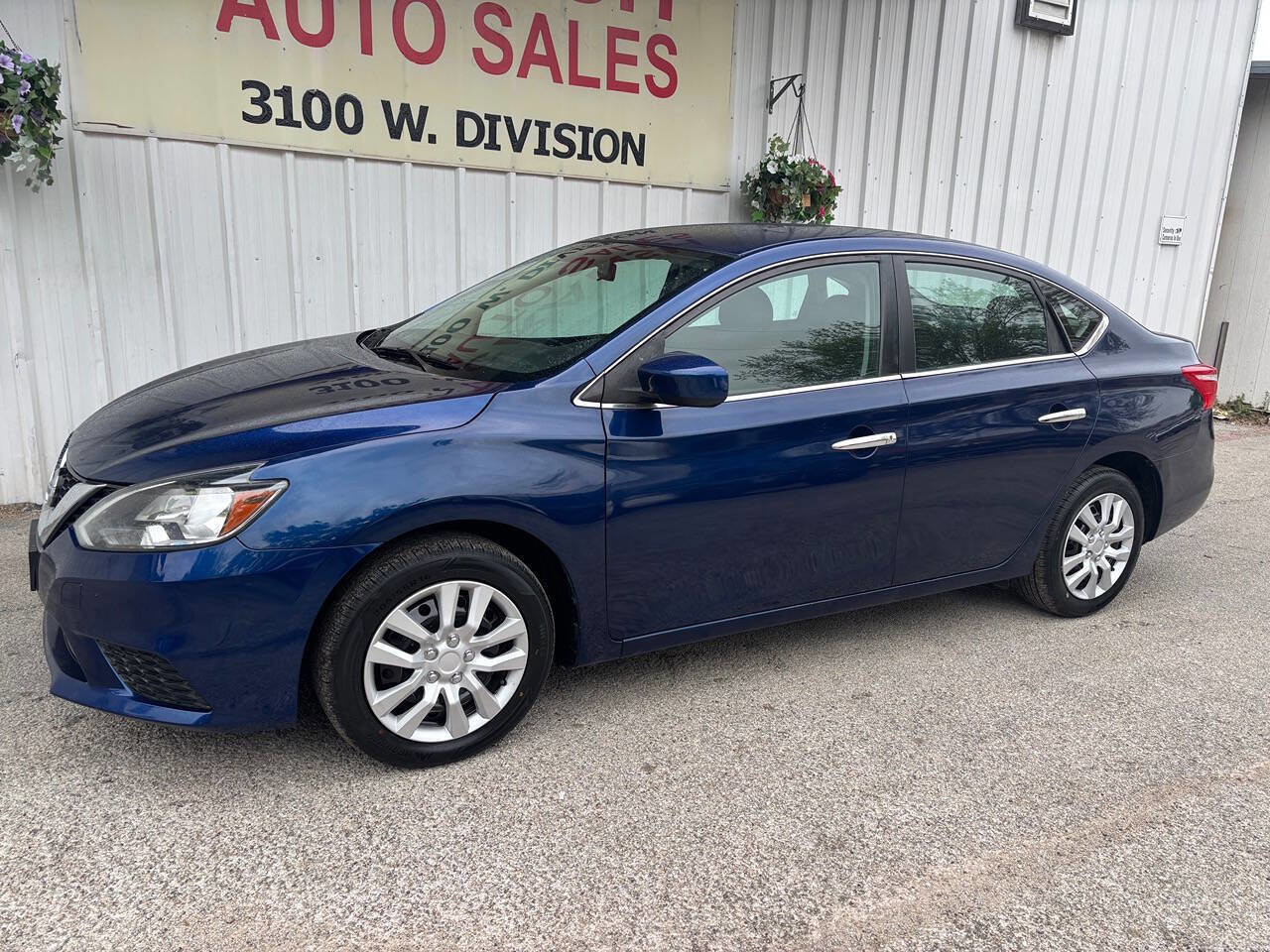 Used 2019 Nissan Sentra S image 8