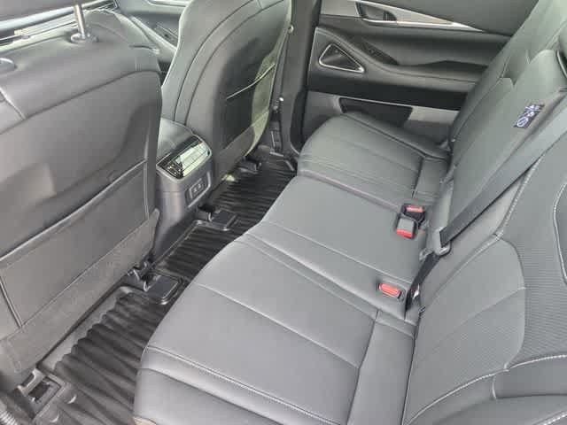 Certified 2027 INFINITI QX60 Luxe w/ Cargo Package FWD image 11
