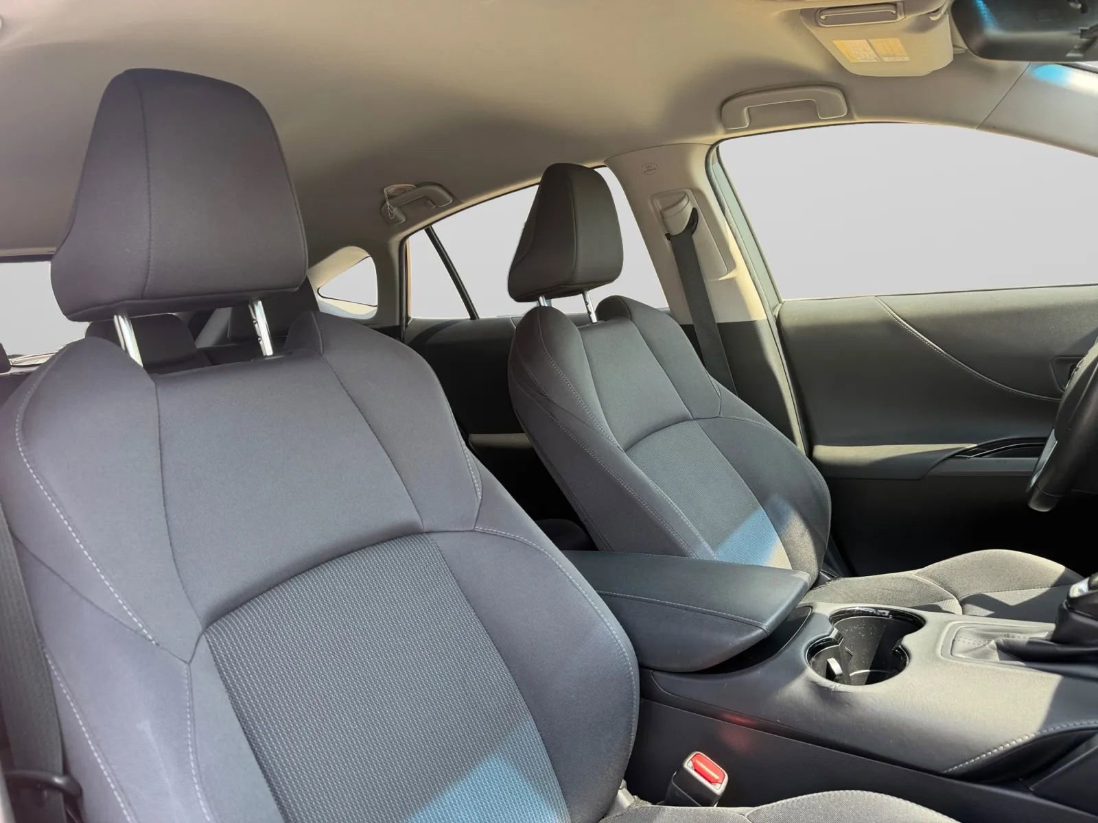 Used 2021 Toyota Venza LE image 35