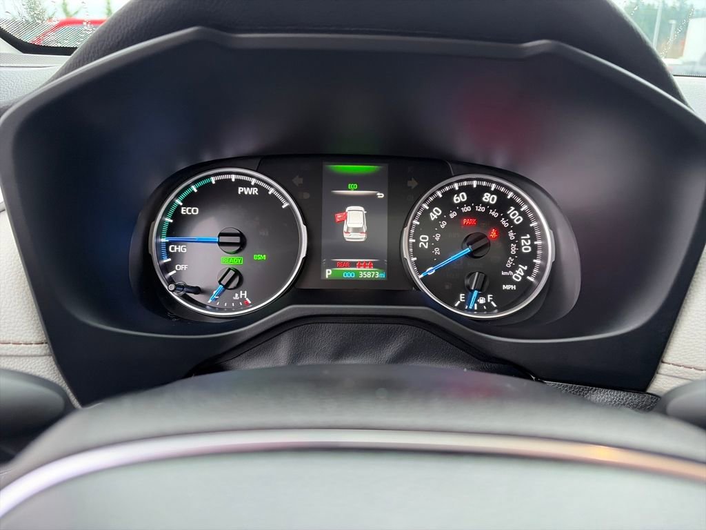 Used 2022 Toyota RAV4 XLE Premium image 21