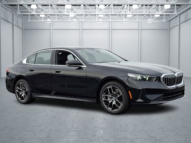 Certified 2026 BMW 530i xDrive w/ Premium Package image 3