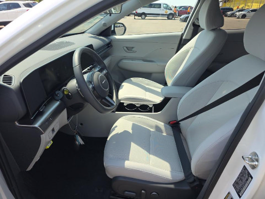 Used 2024 Hyundai Kona SEL FWD image 4