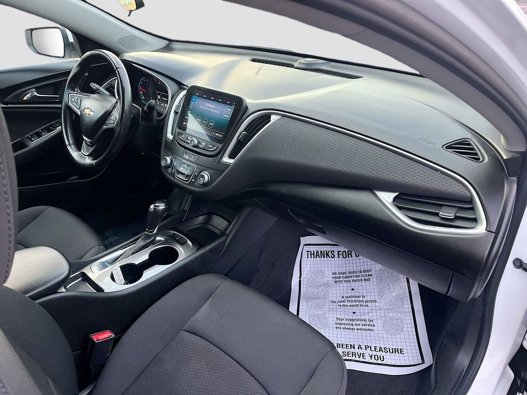 Used 2020 Chevrolet Malibu RS image 27