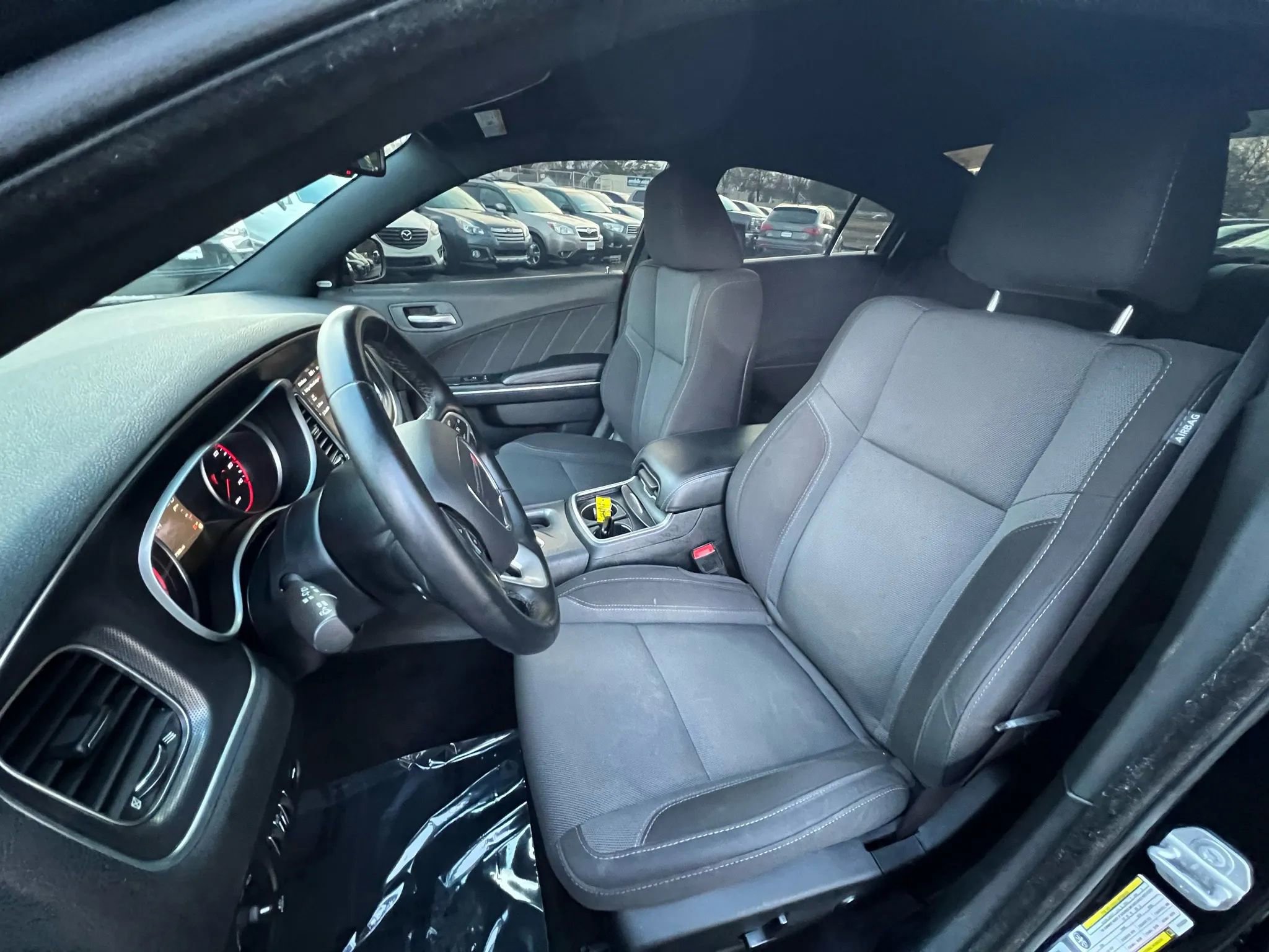 Used 2017 Dodge Charger SXT image 21