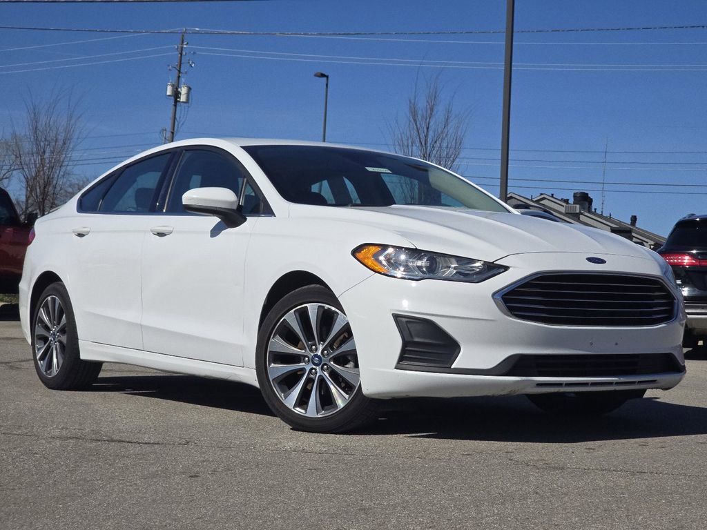 Used 2019 Ford Fusion SE AWD/4WD image 2