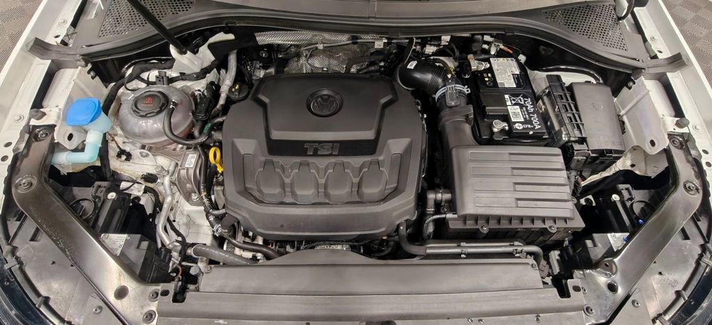 Used 2024 Volkswagen Tiguan SE R-Line image 59
