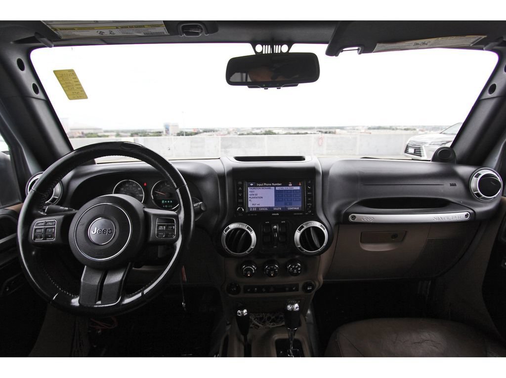 Used 2014 Jeep Wrangler Unlimited Sahara w/ Max Tow Package AWD/4WD image 9
