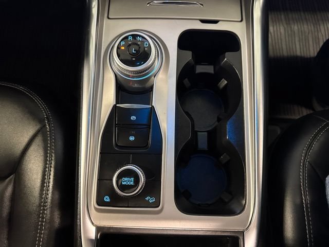Used 2022 Ford Explorer XLT w/ Equipment Group 202A AWD/4WD image 31