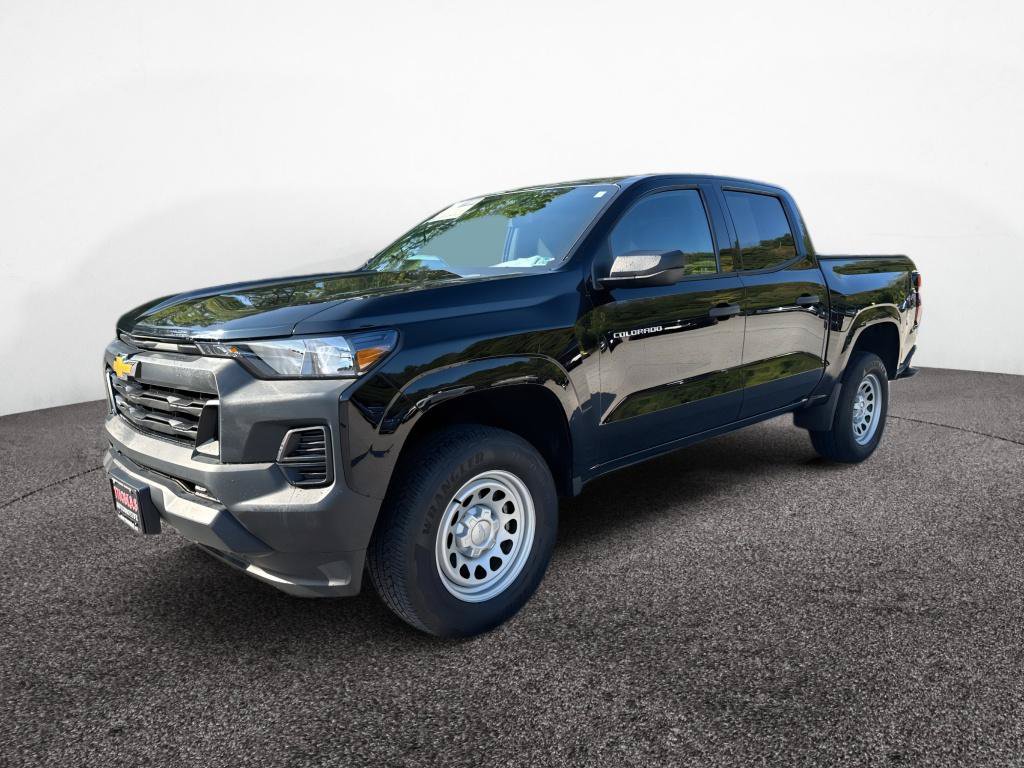 Used 2023 Chevrolet Colorado W/T w/ WT Convenience Package II AWD/4WD image 3