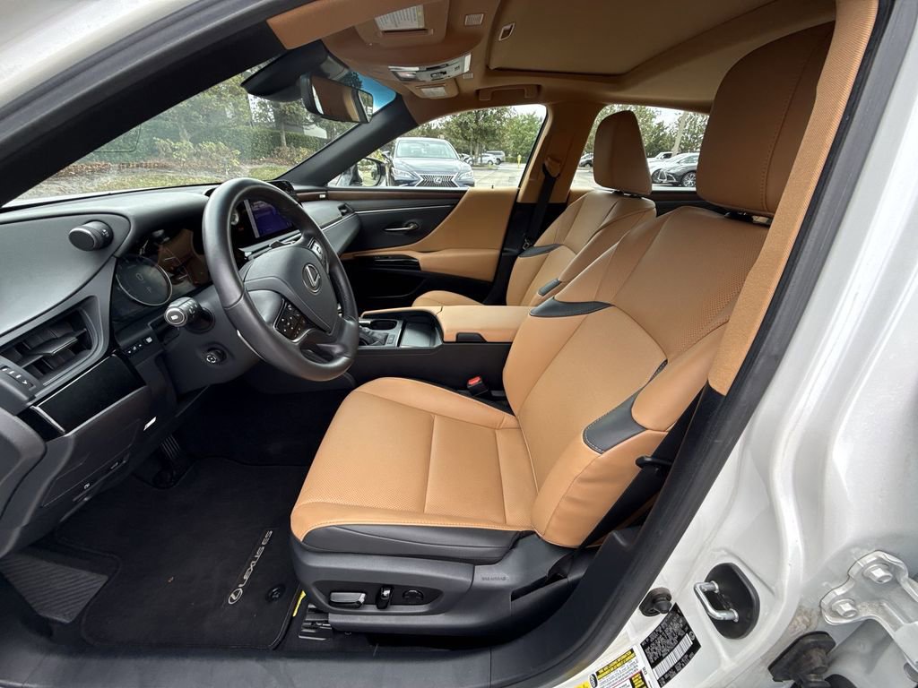 Used 2025 Lexus ES 350 w/ Premium Package image 30