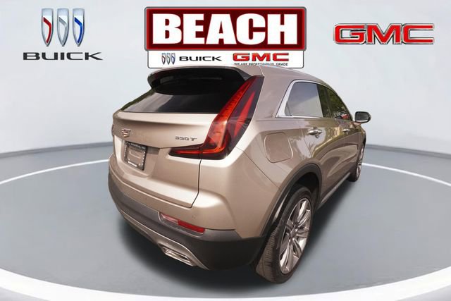 Used 2023 Cadillac XT4 Premium Luxury w/ Cold Weather Package FWD image 3