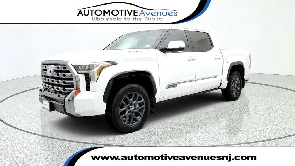 Used 2025 Toyota Tundra Platinum AWD/4WD image 1