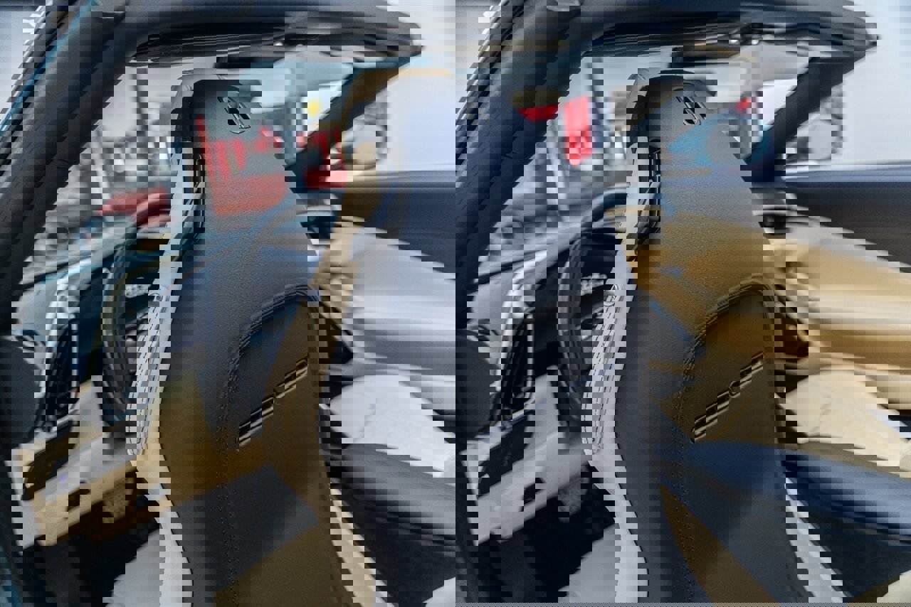 Used 2025 Ferrari Roma Spider image 28