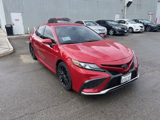 Used 2021 Toyota Camry XSE image 2