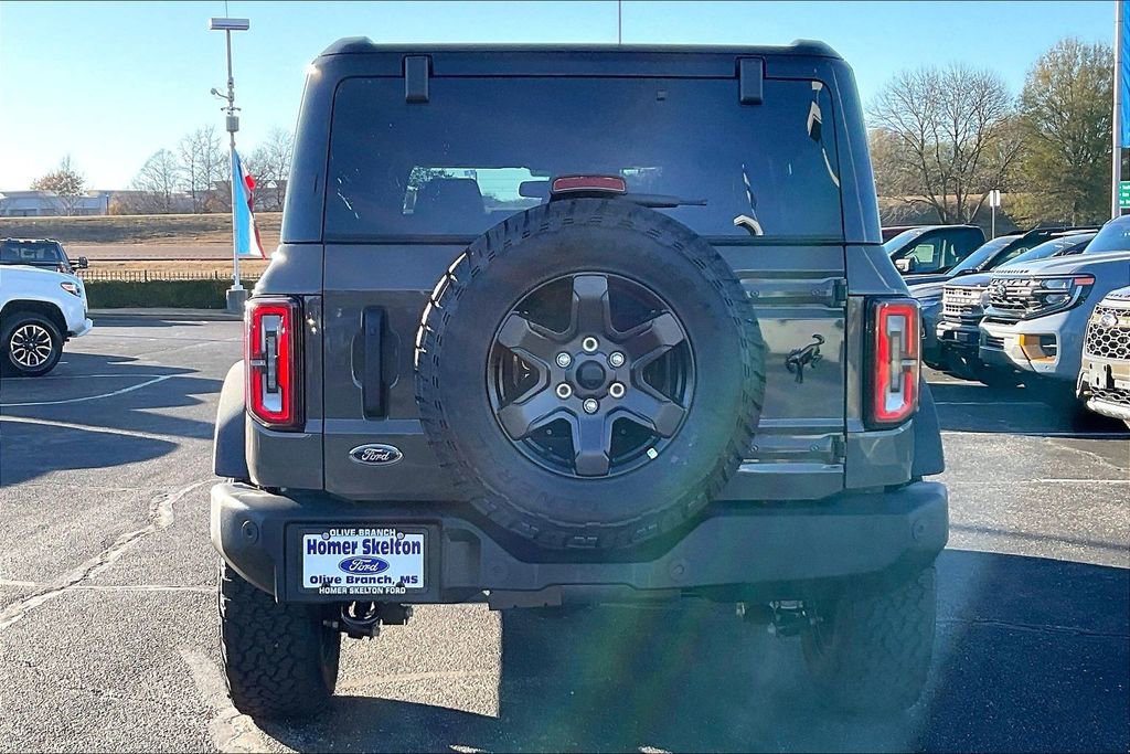 New 2025 Ford Bronco Outer Banks image 4
