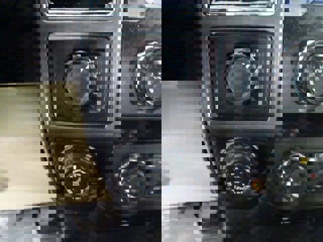 Used 2020 Ford F150 XLT w/ Equipment Group 302A Luxury image 9