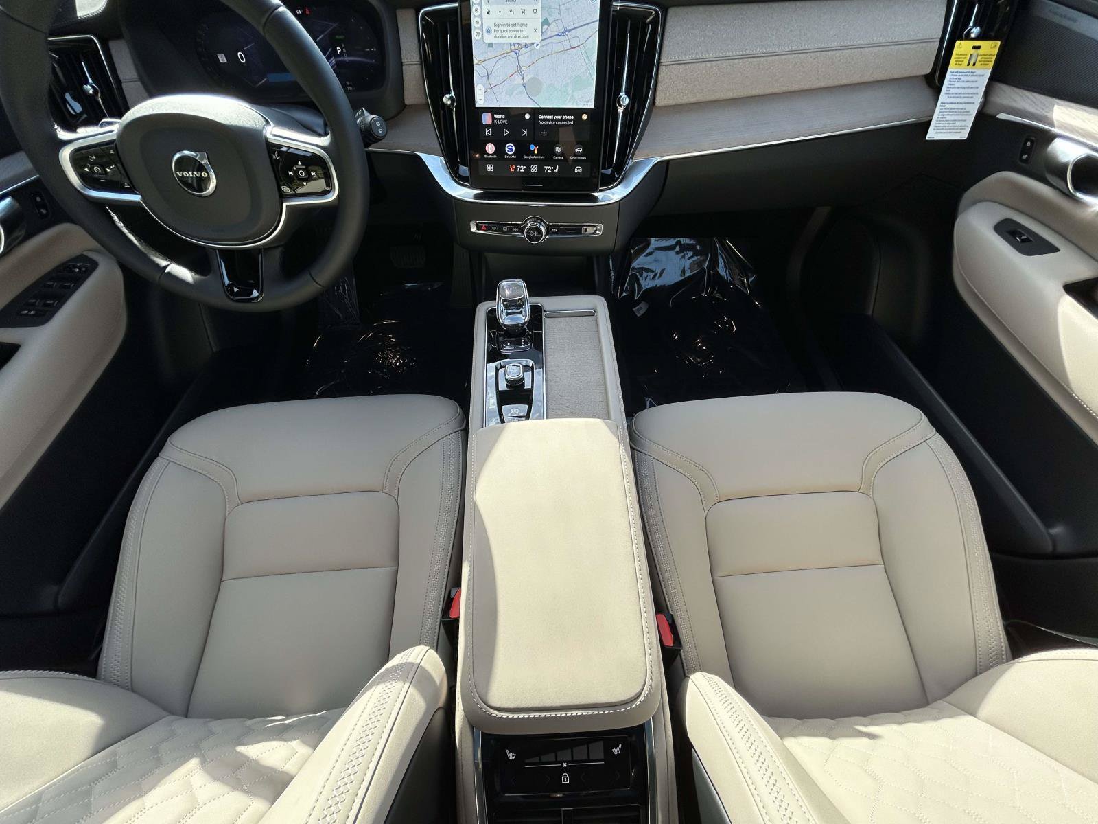 New 2026 Volvo XC90 T8 Plus w/ Protection Package Premier AWD/4WD image 14