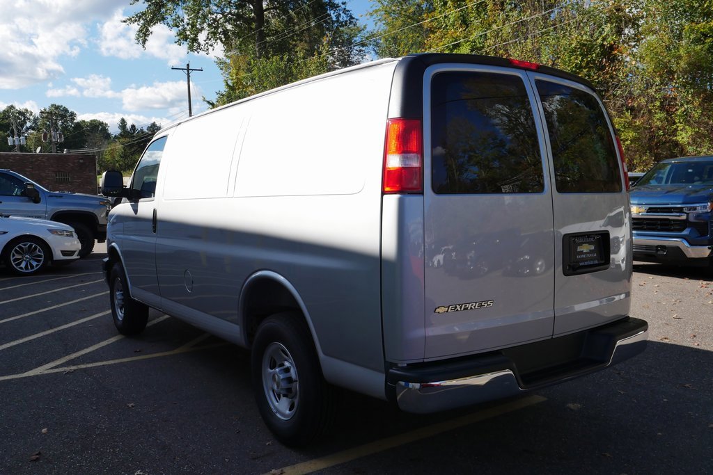 New 2025 Chevrolet Express 2500 w/ Driver Convenience Package image 5