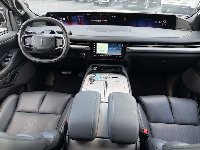 New 2026 Lincoln Navigator L Reserve w/ Jet Appearance Package AWD/4WD image 23