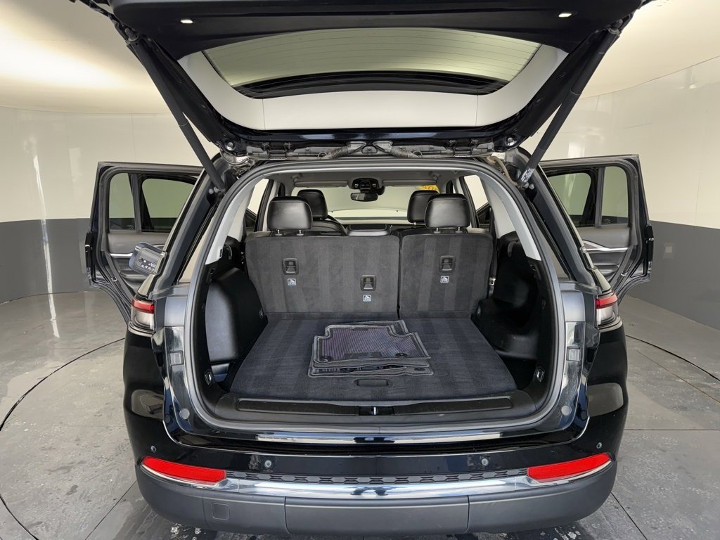 Used 2022 Jeep Grand Cherokee Limited image 6