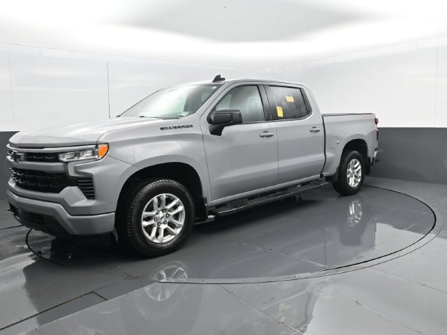 Used 2024 Chevrolet Silverado 1500 RST AWD/4WD image 2