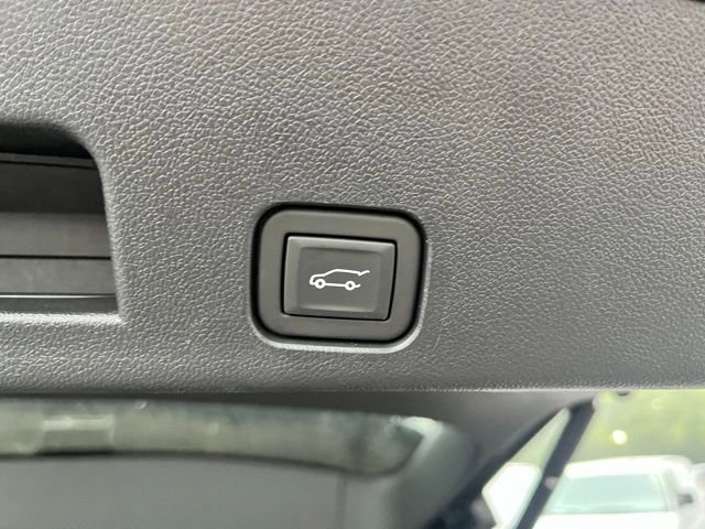 Used 2024 Chevrolet Traverse RS image 10