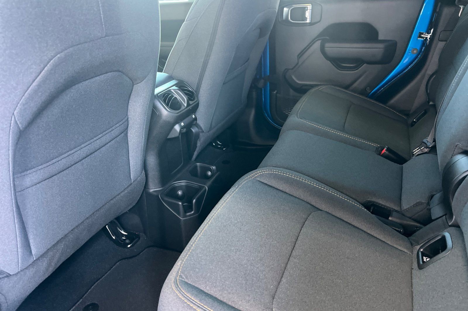 Used 2024 Jeep Gladiator Sport image 9