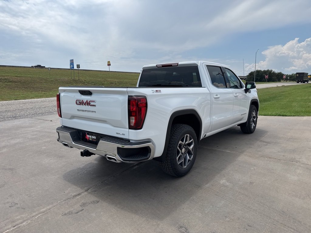 New 2026 GMC Sierra 1500 SLE image 5