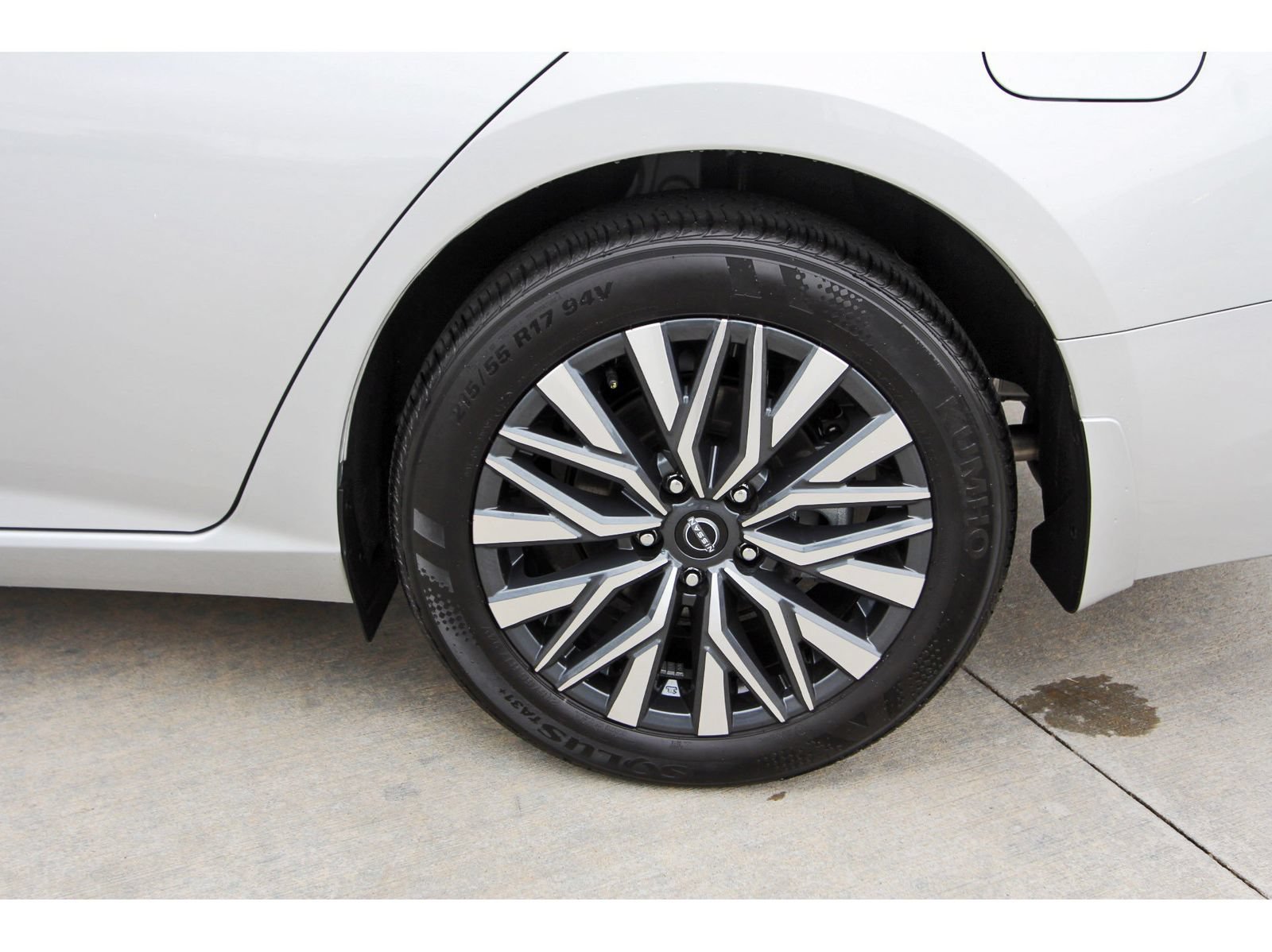 Certified 2025 Nissan Altima 2.5 SV w/ SV Premium Package FWD image 31