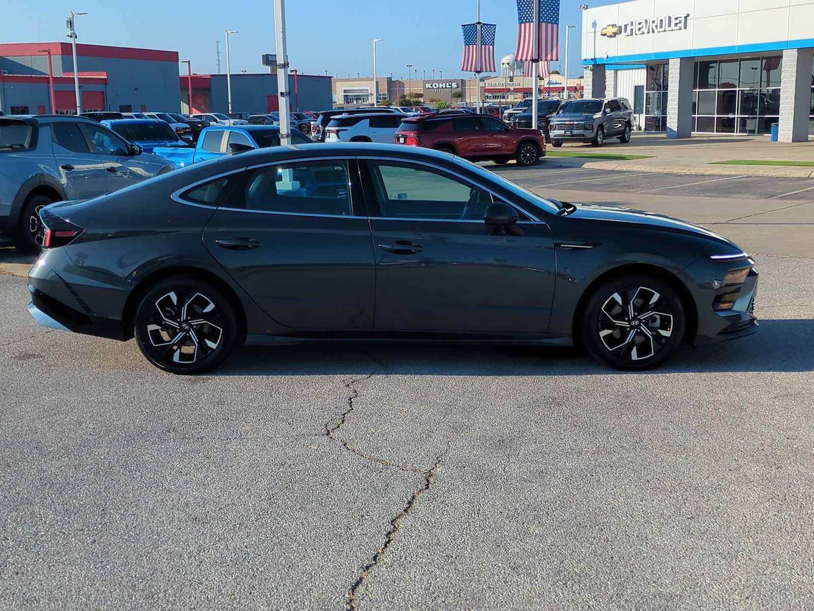 Used 2024 Hyundai Sonata SEL FWD image 9