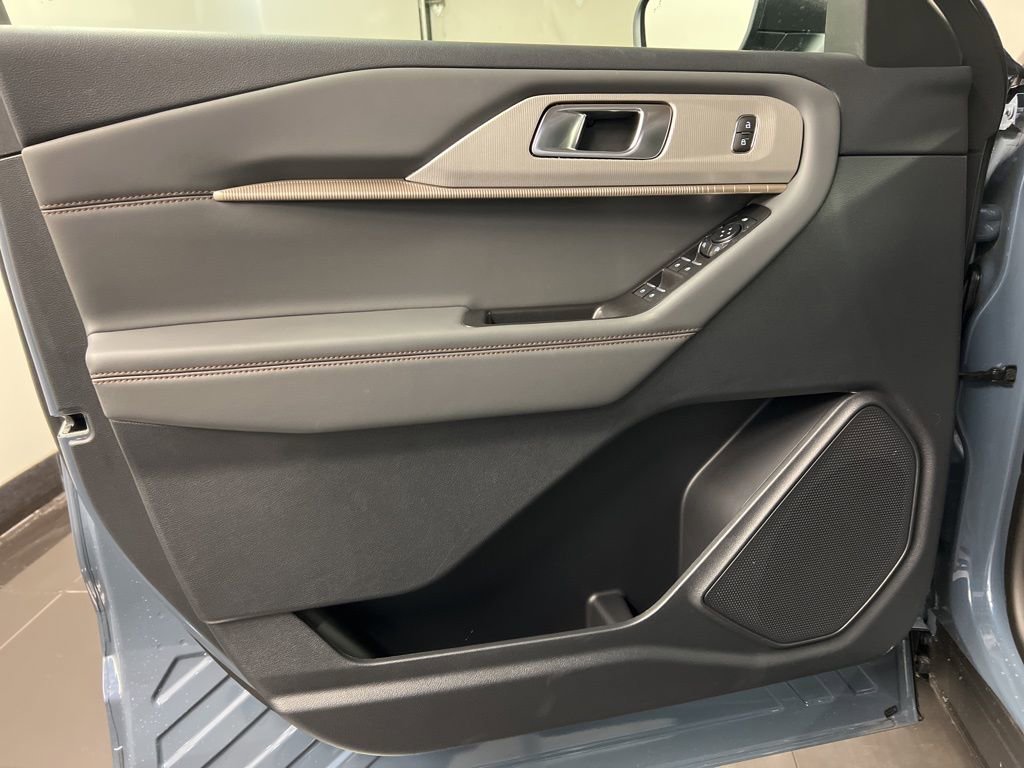 New 2026 Ford Explorer Active AWD/4WD image 28